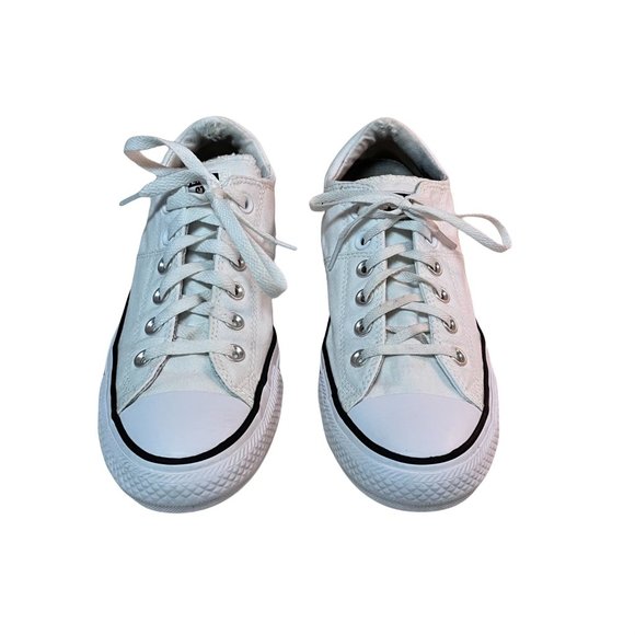 CONVERSE White Low Tops Size 9